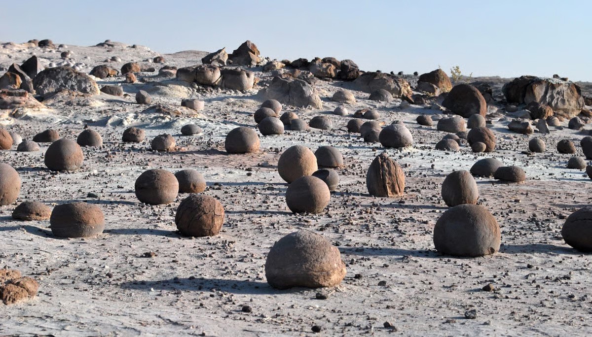 TALAMPAYA Y VALLE DE LA LUNA  - Imagen 1